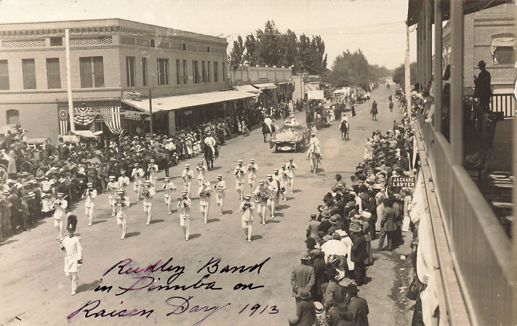 Dinuba - CA California - Raisin Day 1913 Parade - Reedley Band - RPPC